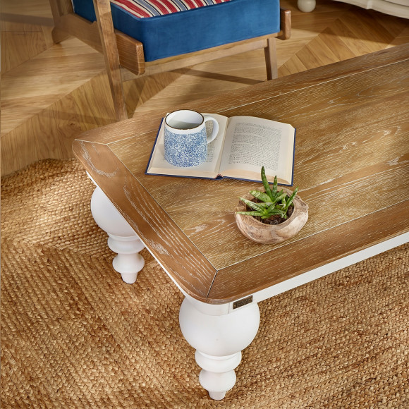 MONTGOMERY - Table basse rectangulaire style bord de mer en chêne, pieds blancs