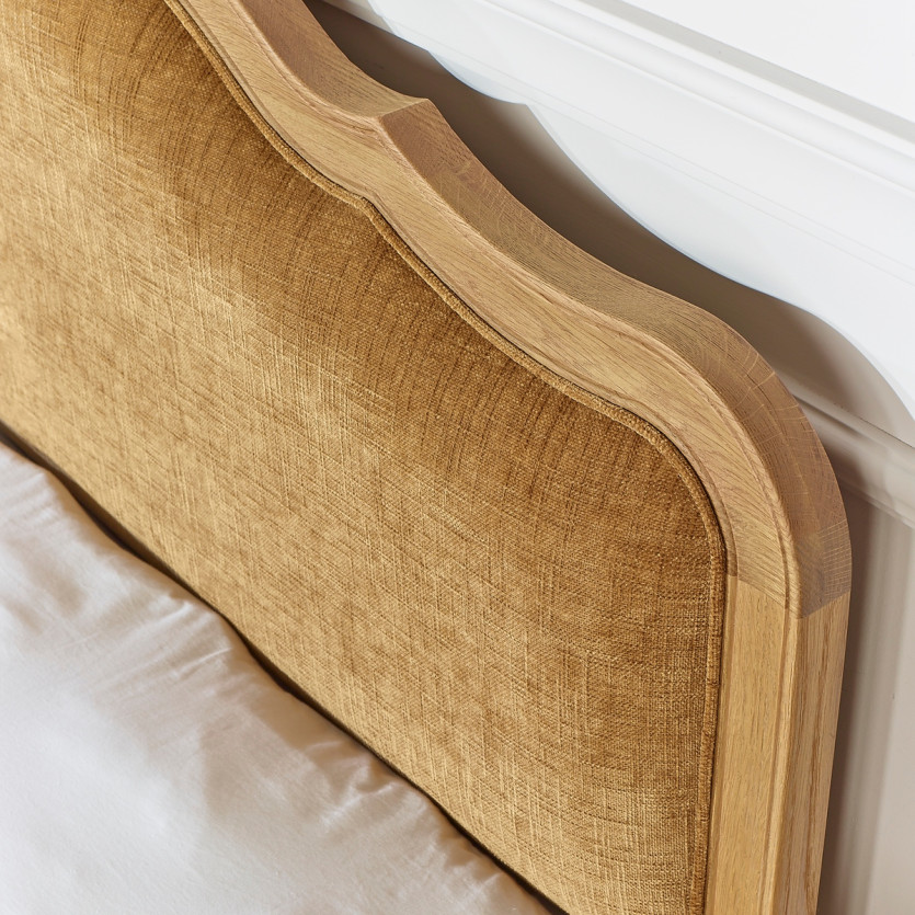 HENRY COGNAC Double Bed - Romantic style in oak, 160 x 200