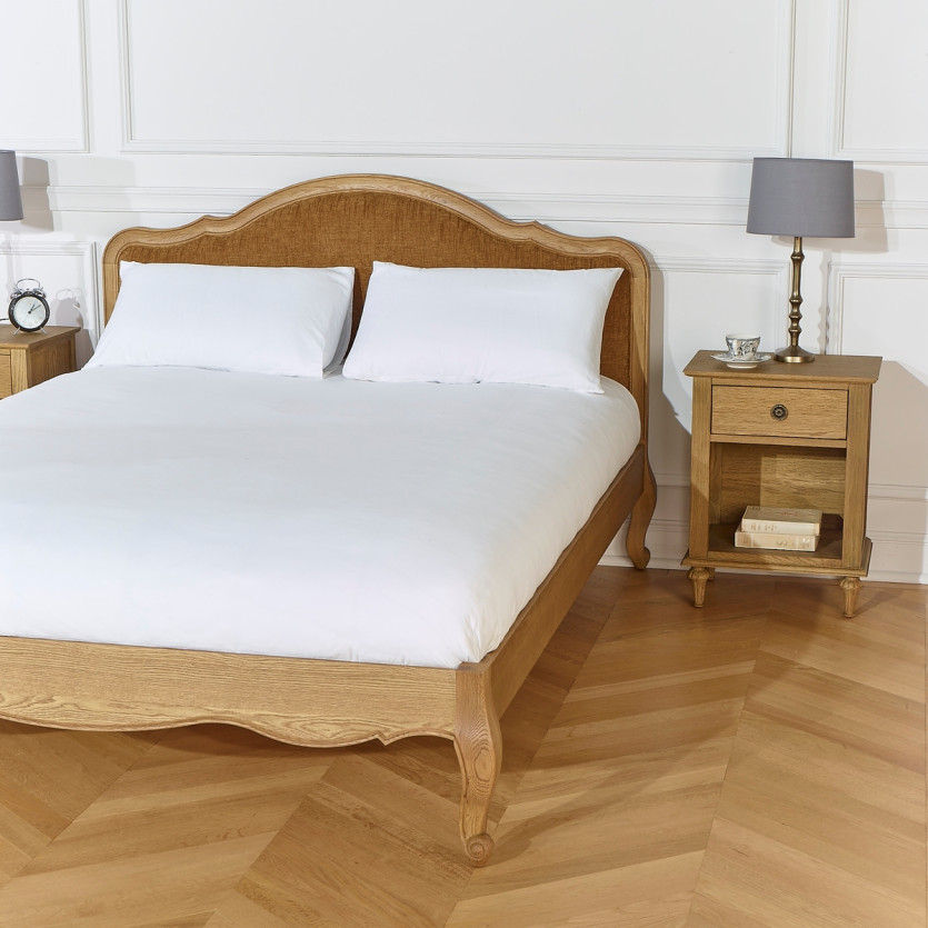 HENRY COGNAC Double Bed - Romantic style in oak, 160 x 200