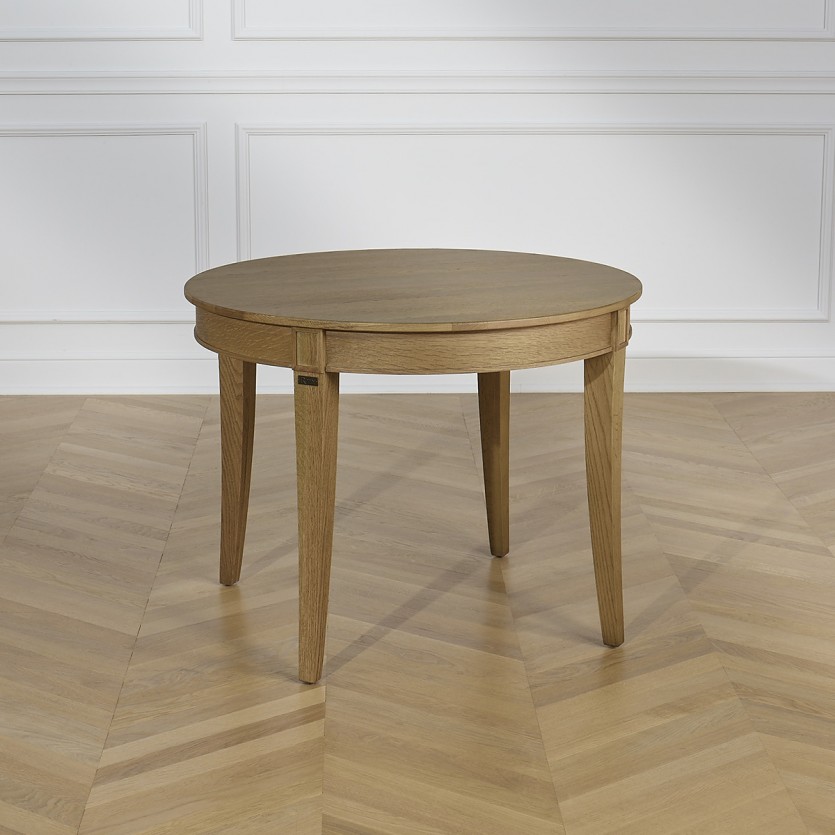 HAUSSMANN dining room round table - Romantic style in oak, 4 place settings