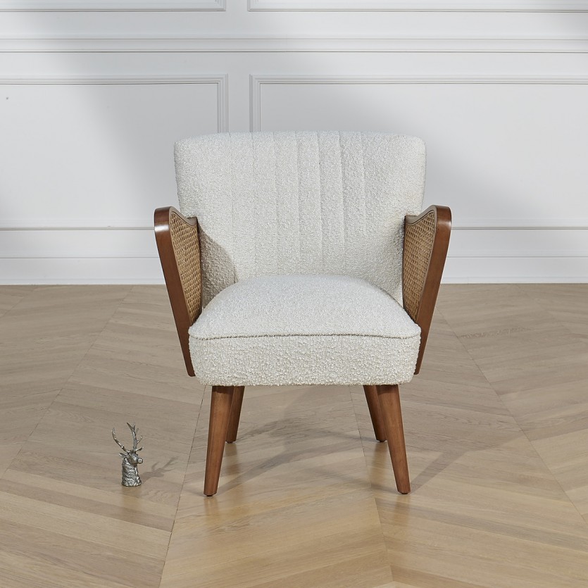 SEVENTY - Poltrona de estilo nórdico em madeira e tecido bouclé branco, 1 lugar