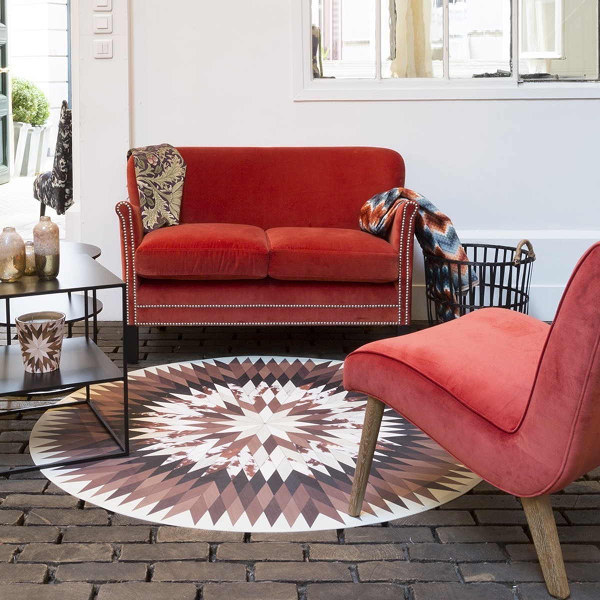 canape deco velours rouge