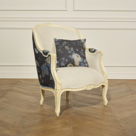 fauteuil bergère Robin des Bois avec tissu lin et tissu à fleurs - tissu Auray