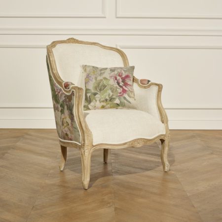 fauteuil bergère Robin des Bois avec tissu lin et tissu à fleurs - tissu Country