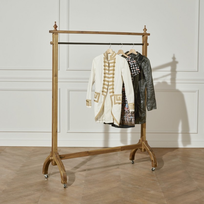Garde-robes, Stender
